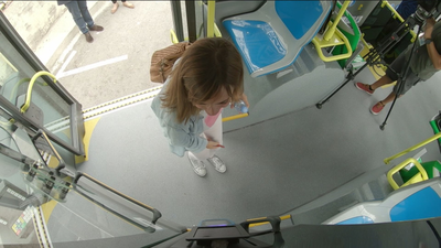 La EMT trabaja en la implantación del pago con reconocimiento facial en la red de autobuses