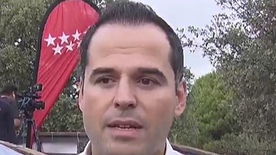 Aguado acusa a Sánchez de reírse de las autonomías con la financiación