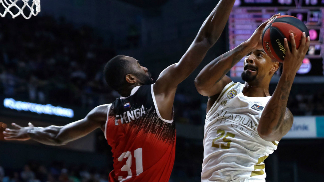 116-61. El Madrid arrasa al 'Fuenla' y jugará la final de la Supercopa