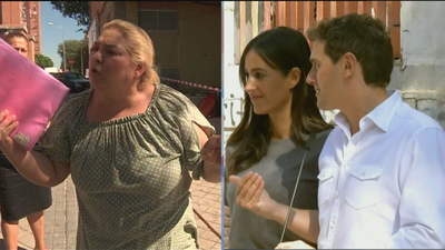 Vecinos de Puente de Vallecas increpan a Rivera y Villacís y defienden que "no son 'okupas'"