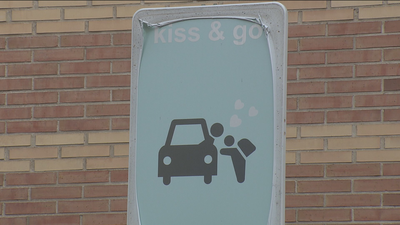 'Kiss&Go' para evitar atascos en las puertas de los coles de Madrid