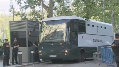 El juez dice que los 7 CDR querían instaurar la República catalana, incluso con violencia