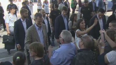 Una visita real llena de gestos