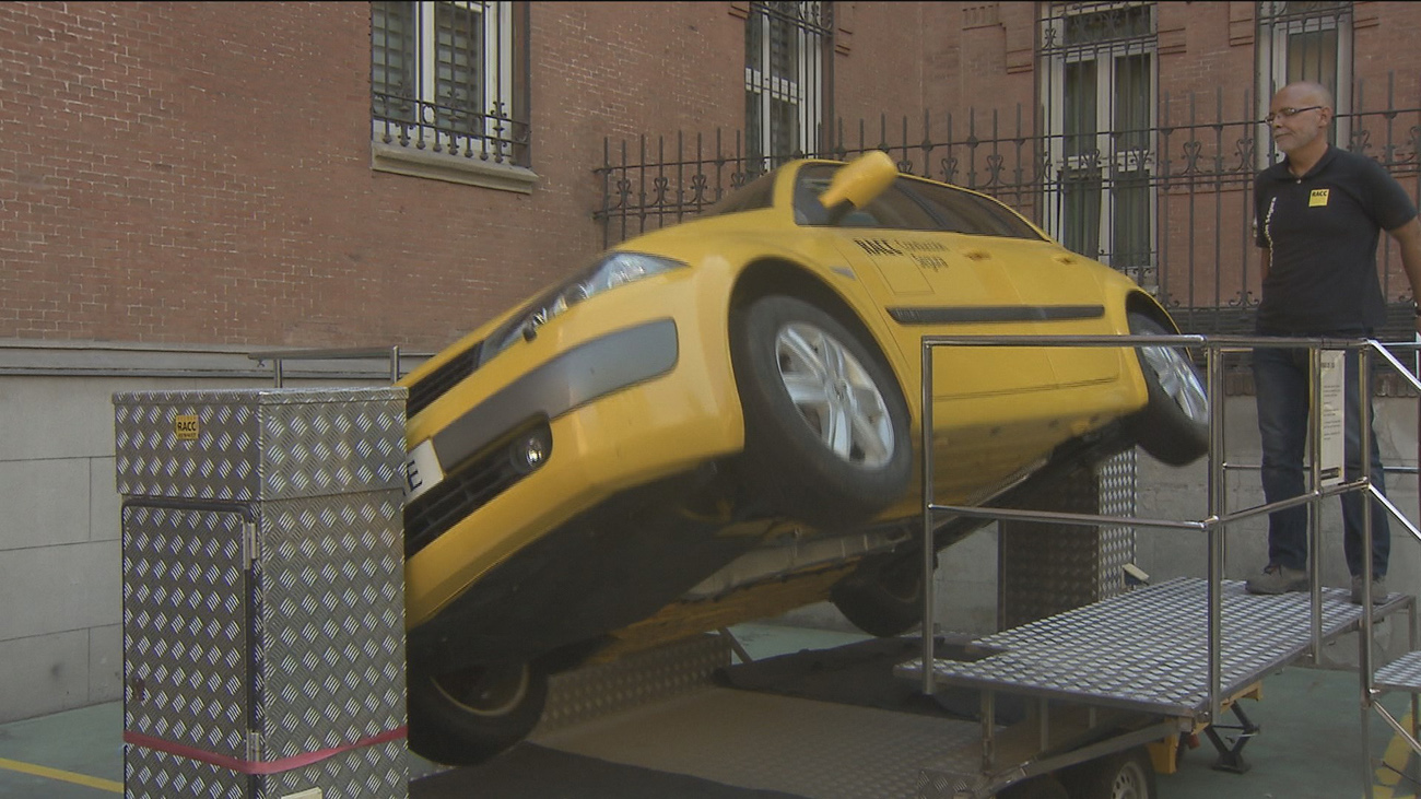 Un simulador para concienciar sobre la importancia de llevar bien puesto el cinturón