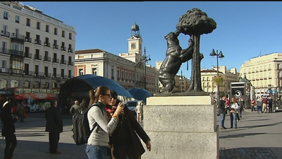 Madrid dará ayudas a la renovación de vehículos y peatonalizará el entorno de Sol