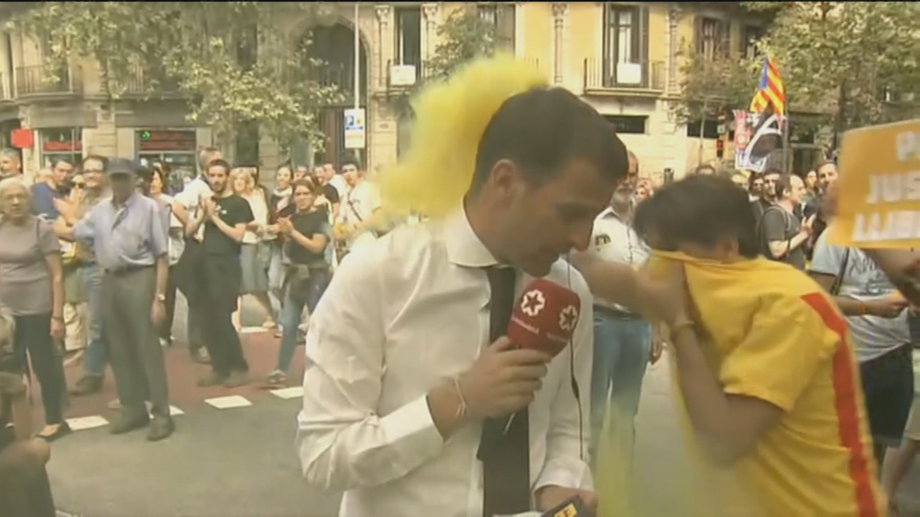 El riesgo de los reporteros de informar en actos independentistas