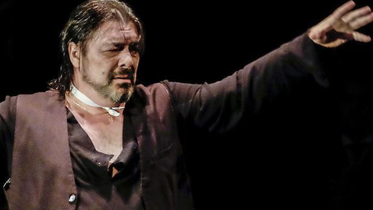 Antonio Canales, 'flamenco en carne viva'