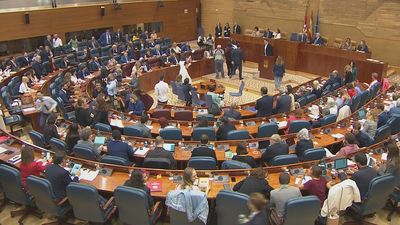 La exhumación de Franco marca el pleno de la Asamblea de Madrid
