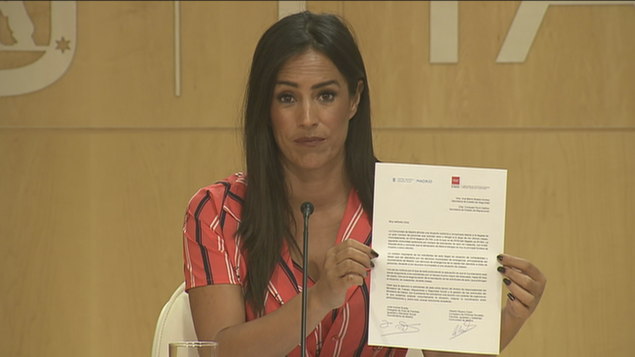 Madrid exige a Sánchez atención a los refugiados ante el colapso de sus servicios