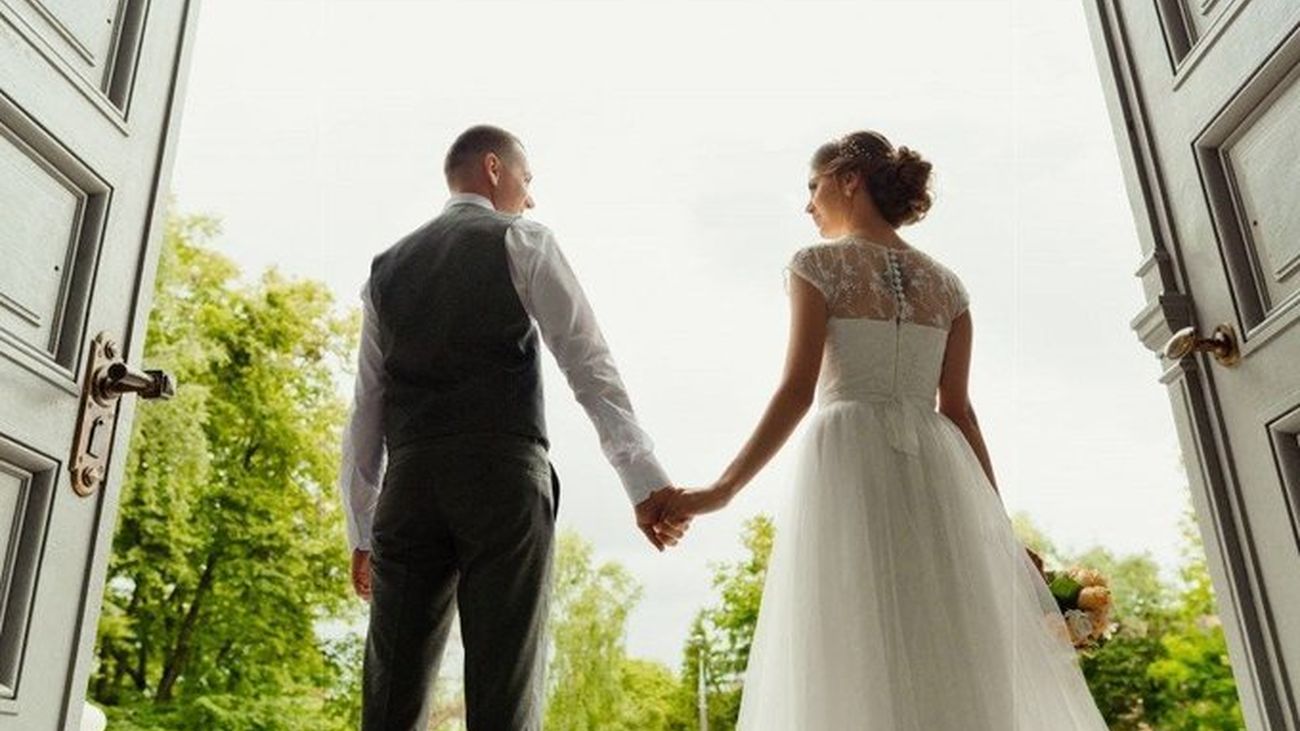 Los españoles cada vez nos casamos más tarde