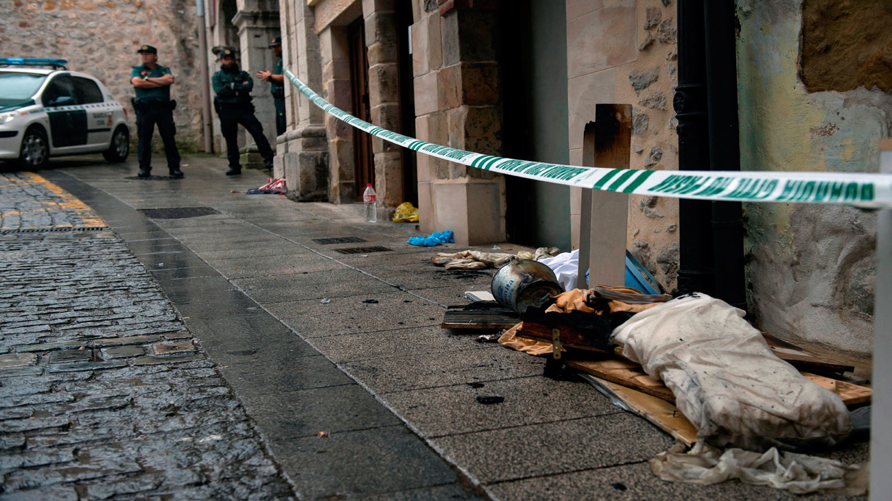 Una madre y su hija fallecen en un incendio en Laredo