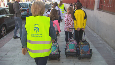 Los mayores ayudan a regular el tráfico en Fuenlabrada