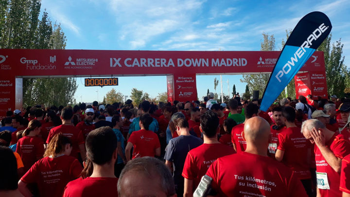 La carrera Down Madrid recorre la capital bajo el lema 'Tus kilómetros, su inclusión'
