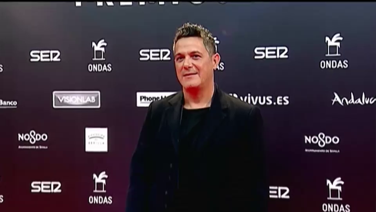 Las primeras imágenes que confirman la relación entre Alejandro Sanz y Rachel Valdés