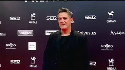 Las primeras imágenes que confirman la relación entre Alejandro Sanz y Rachel Valdés
