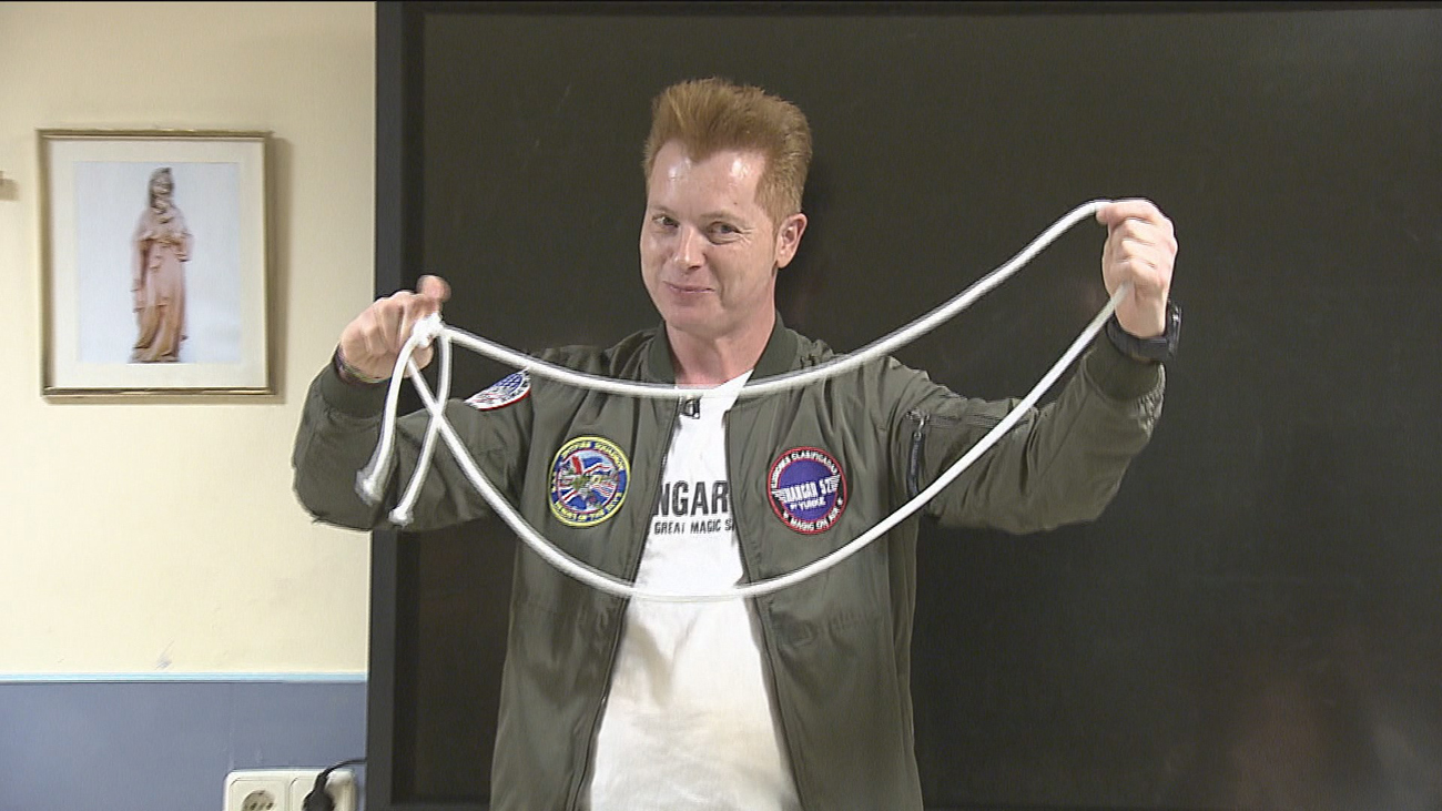 'Masterclass' de magia en los colegios