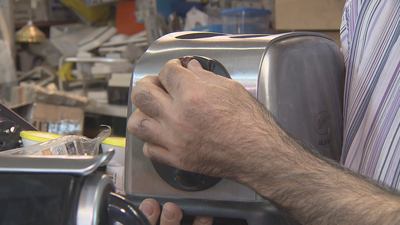 ¿Lo reparo o no? Los  ordenadores, sí; los móviles, no