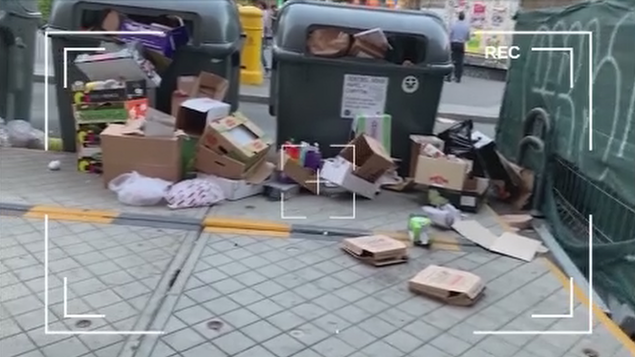 Un vertedero en la puerta de casa, en Tirso de Molina