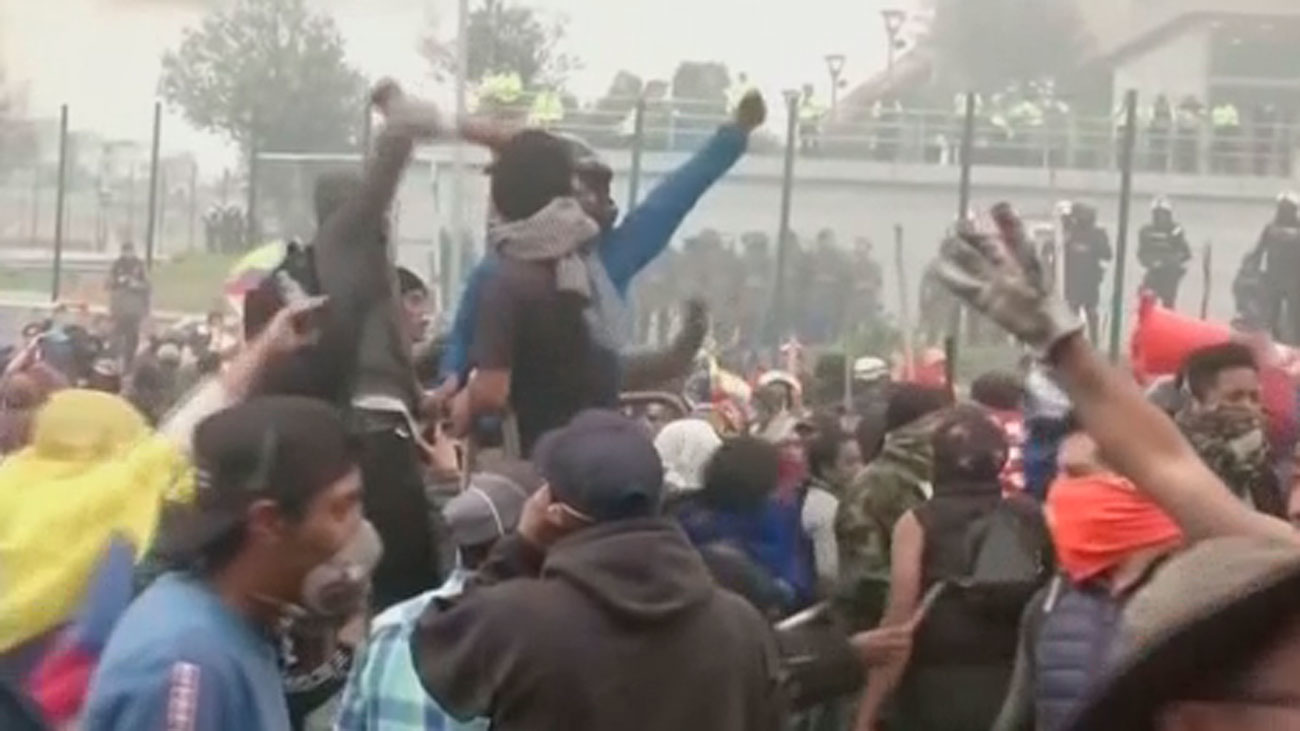 El presidente de Ecuador acusa a Nicolás Maduro de estar detrás de las revueltas