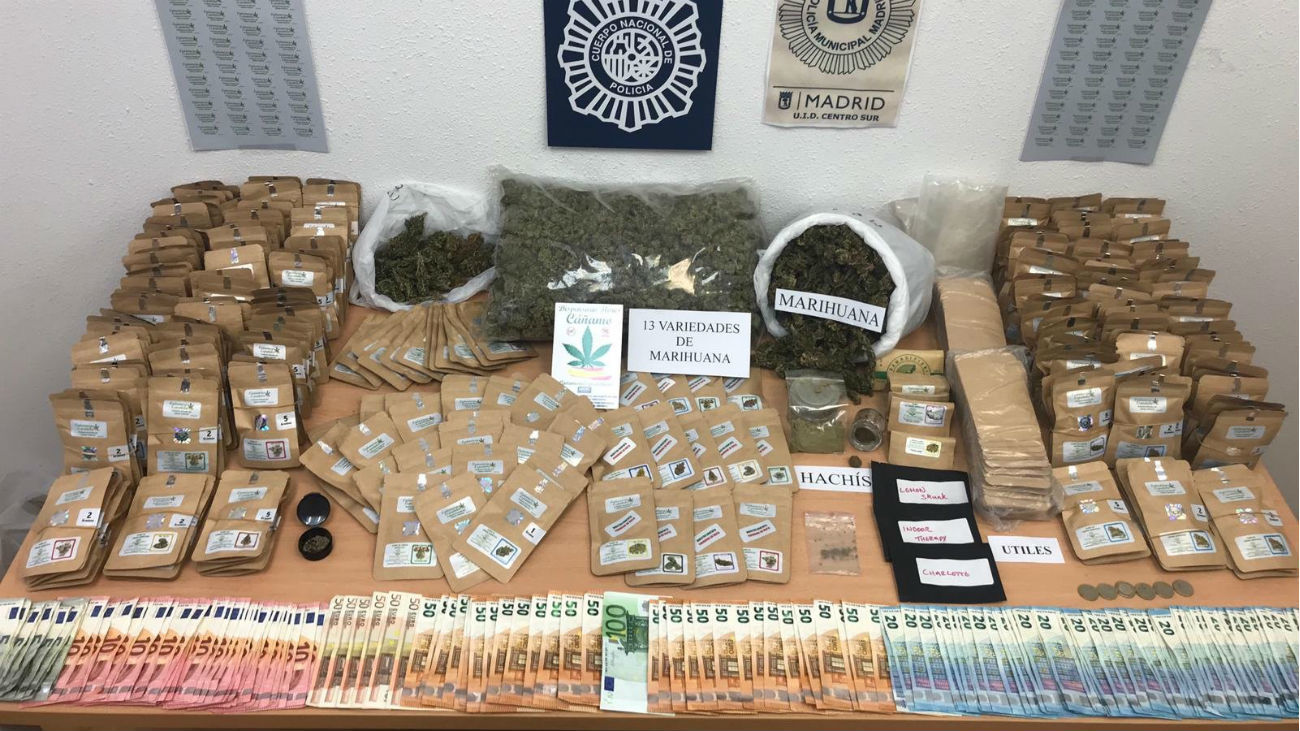 Droga y dinero incautados por la Policía Municipal