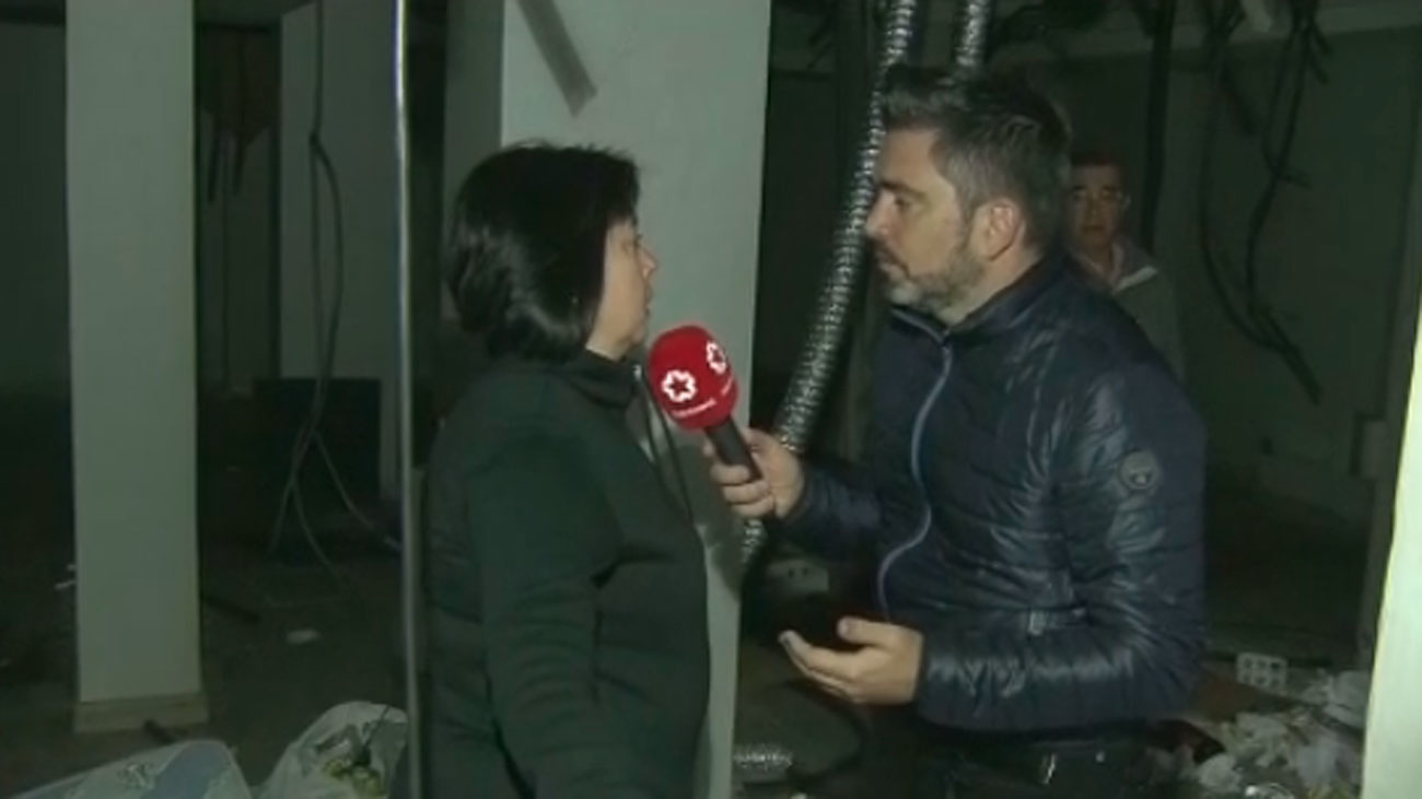 Una puerta antiokupas en el barrio de Simancas