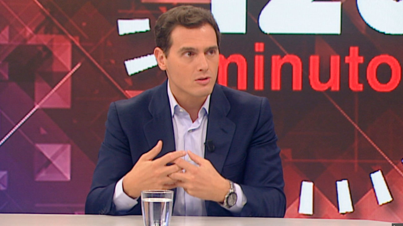 Rivera pide al PSOE y al PP un pacto escrito para que gane quien gane todos colaboren