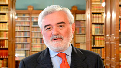 Darío Villanueva: "El español tiene un potencial de crecimiento extraordinario"