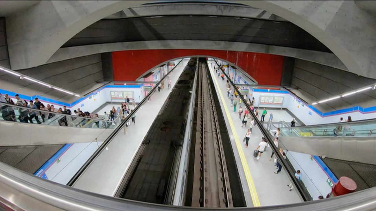 Metro, la infraestructura que cambió Madrid