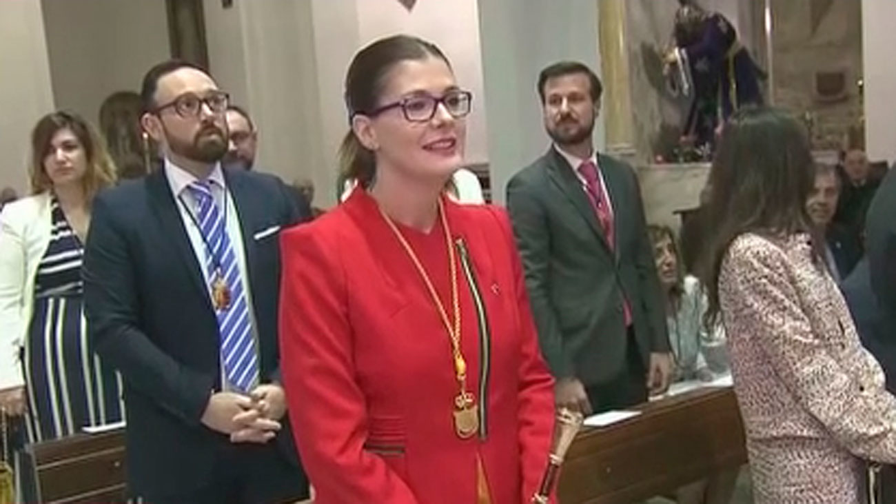 La alcaldesa de Móstoles podría haber beneficiado a su cuñado con un puesto en un colegio público