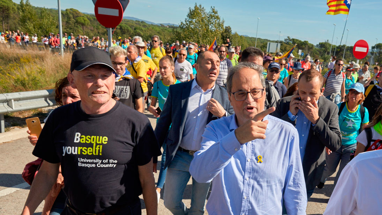 Torra se une a las marchas contra la sentencia y evita condenar la violencia