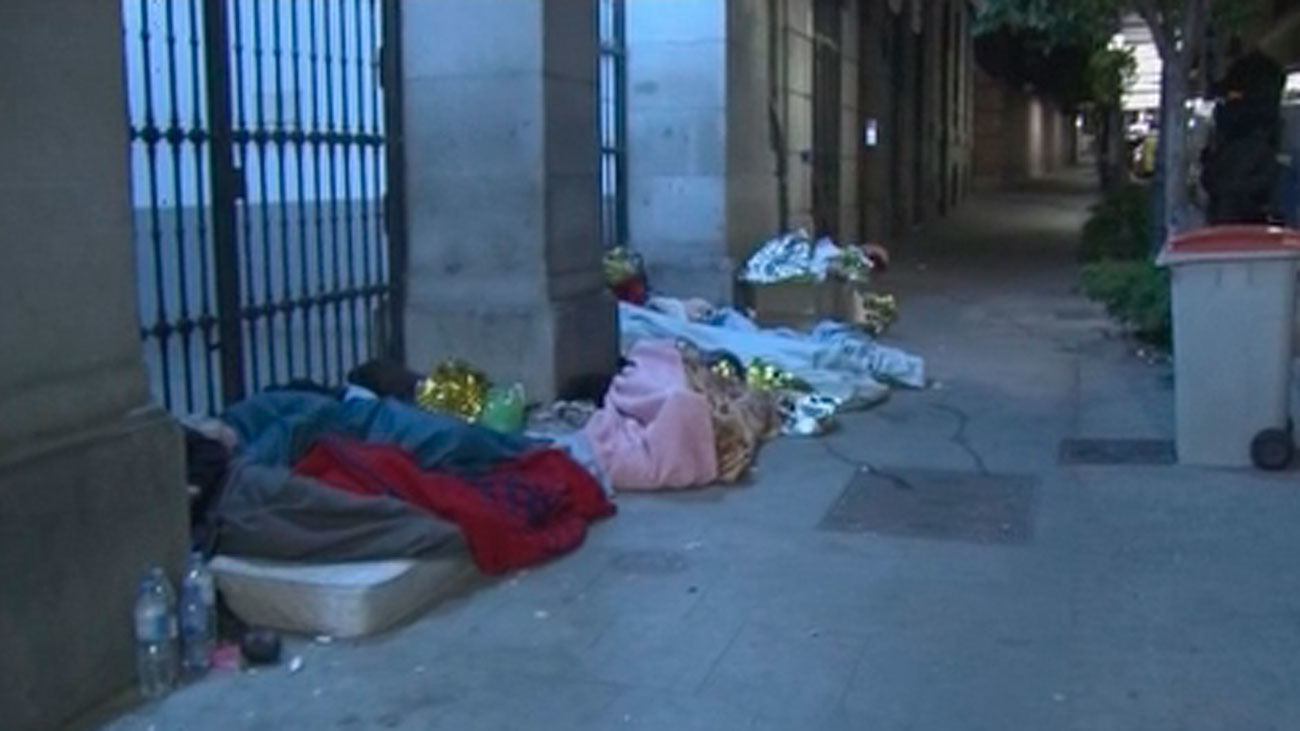 Madrid envía al Gobierno la ubicación de zonas para crear centros de acogida de emergencia para refugiados