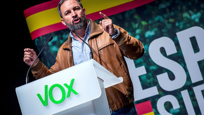 Abascal anuncia medidas para exigir responsabilidades políticas y judiciales a Sánchez por la situación catalana