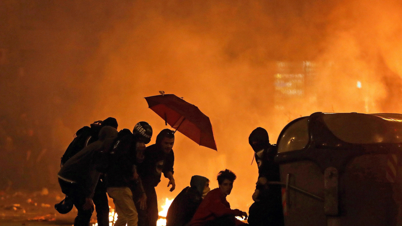 Prisión sin fianza para 6 detenidos en los incidentes de este viernes en Barcelona