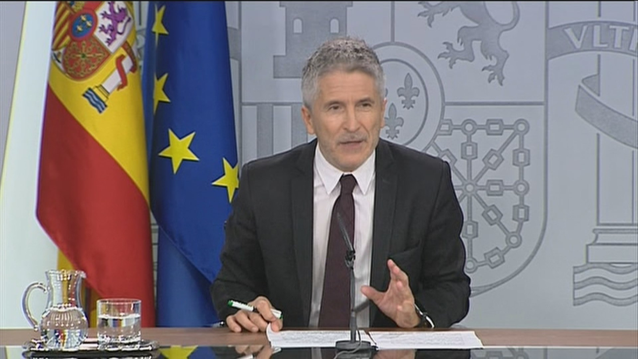 Marlaska exige a Torra que condene la violencia "sin matices ni medias tintas"