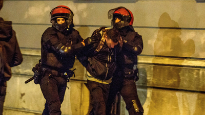 Una decena de detenidos en incidentes en Bilbao en protestas contra un acto de Vox