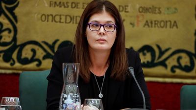 Todos los grupos, menos el PSOE, aprueban reprobar a la alcaldesa de Móstoles