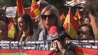 Concentraciones en comisarías de toda España en apoyo a la policía desplazada en Cataluña
