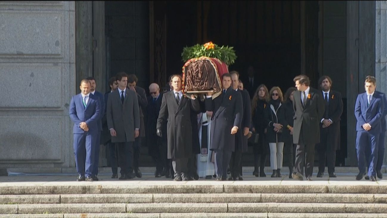 La exhumación de Franco, en imágenes