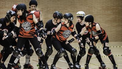 'Roller Derby', deporte sobre patines minoritario, inclusivo y feminista