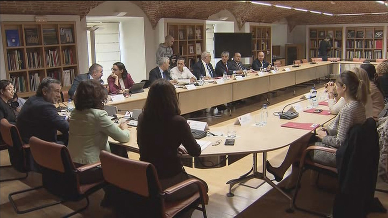 Las asociaciones de víctimas del terrorismo piden cambios en la ley autonómica