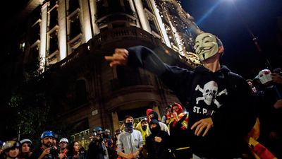 La concentración de CDR deriva en batalla campal en Vía Laietana de Barcelona