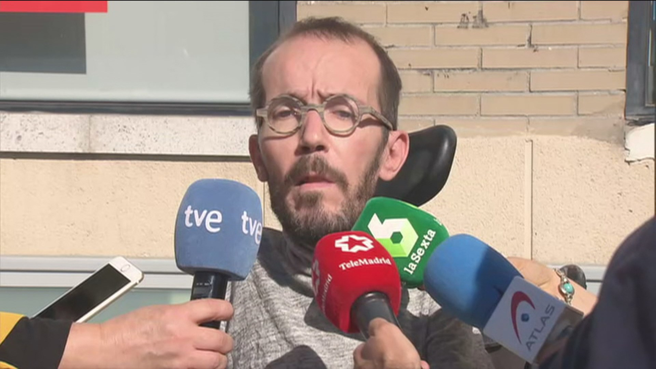 Echenique augura un "peor" futuro para Cataluña si Podemos no entra en el Gobierno