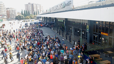 Los CDR cortan carreteras e interrumpen el tráfico ferroviario