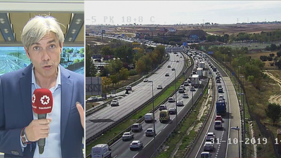 Un accidente en Móstoles complica la operación salida en Madrid por el puente de Todos los Santos
