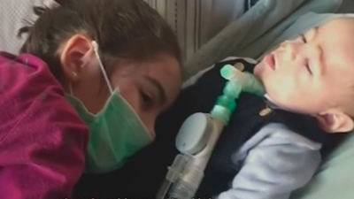 Una niña de 7 años hace viral un vídeo con la historia de su hermano enfermo