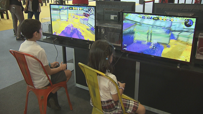 China regula por ley las horas para jugar con videojuegos de los menores