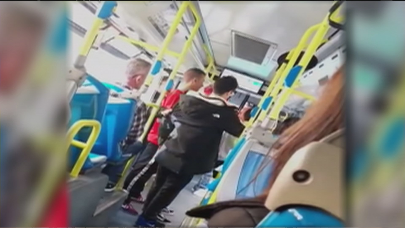 Agresión racista en un autobús de la EMT