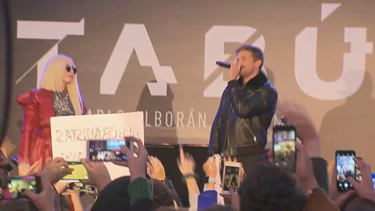 Pablo Alborán y Ava Max sorprenden a sus fans con una actuación en directo en Callao