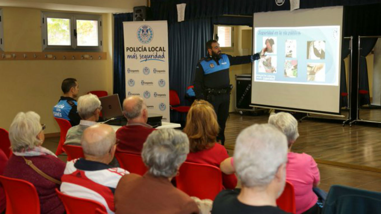 La Policía de Leganés se una al proyecto 'Clara' para combatir delitos de odio y xenófobos
