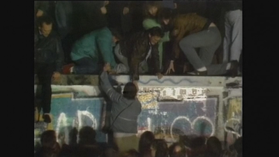 Una rueda de prensa desencadenó hace 30 años la caída del Muro de Berlín
